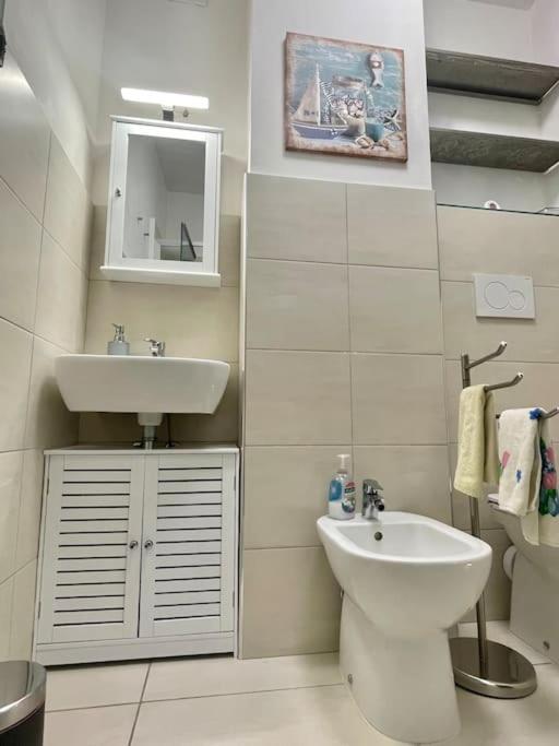 La Venezia'S Studio Flat リヴォルノ エクステリア 写真